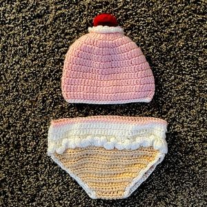 Newborn Cupcake-Ice Cream Crochet Outfit